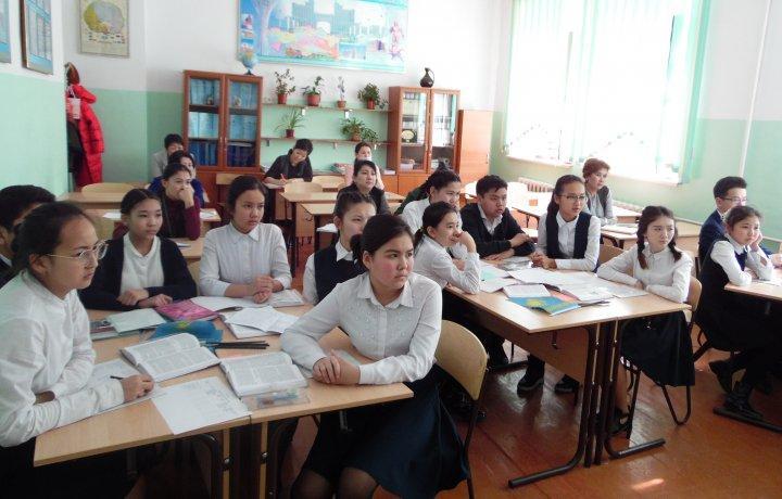 Қазақ тілі мен әдебиеті пән мұғалімдерінің апталығы