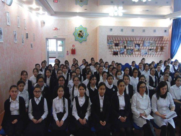 В рамках Республиканской акции «Подросток-Закон-Безопасность» была организована встреча с психологом поликлиники «ZHANUYA» Цой Е.В.