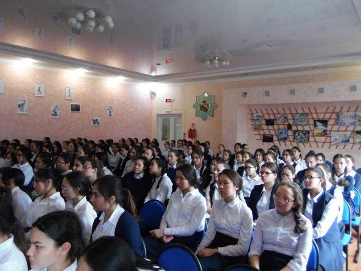 В рамках Республиканской акции «Подросток-Закон-Безопасность» была организована встреча с психологом поликлиники «ZHANUYA» Цой Е.В.